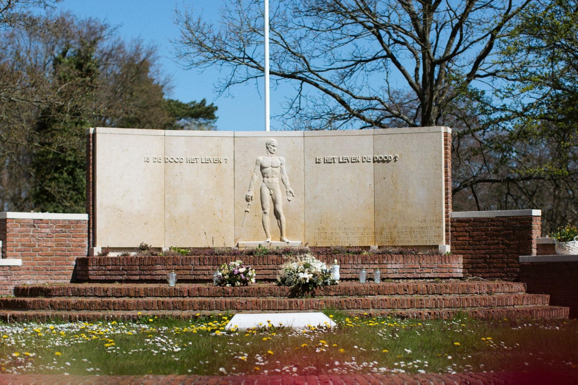 Westerveld monument